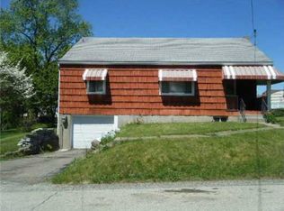3105 Oregon Dr, New Kensington, PA 15068