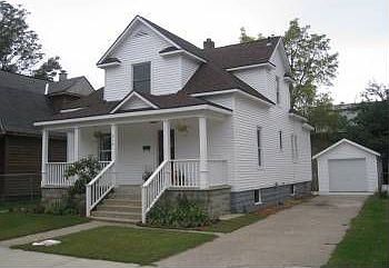 1st image of 466 E 16th St