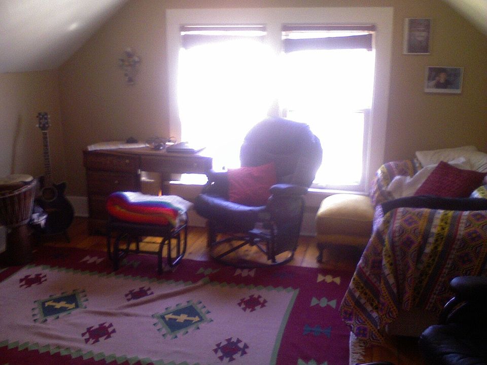 1st image of 2443A N Fratney St