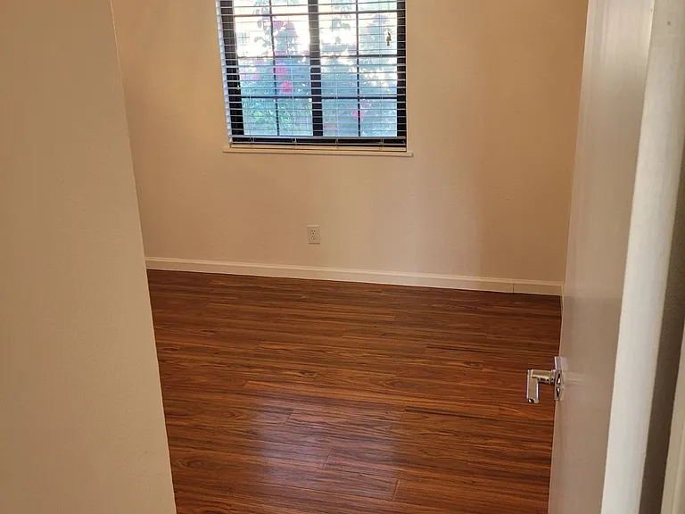 358 Mildred Ave — Photo 21