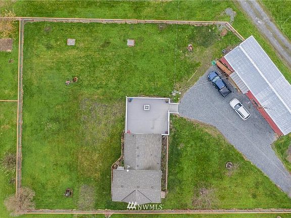 3rd image of 1207 Pioneer Hwy