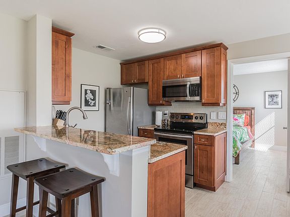 5th image of 711 Sugar Bay Way Unit 215