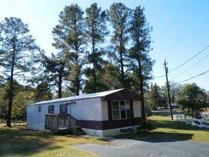 1st image of 102 Goddard Ln