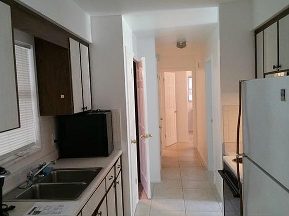 5th image of 8512 El Portal Dr
