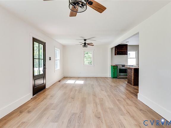 4th image of 49 Booker Ln
