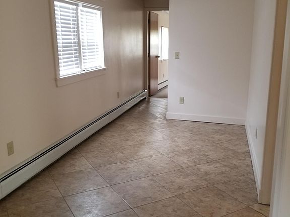3rd image of 187 Essex St #4