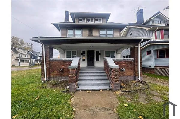 12814 Arlington Ave photo 1