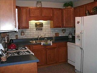 2nd image of 406 Glenwood Dr