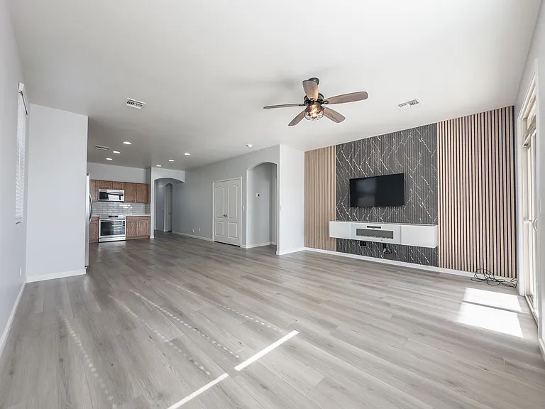 1036 S 177th Dr — Photo 10