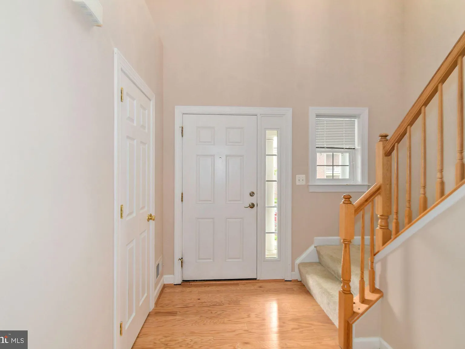 4 bed, 3.5 bath, 3504 sqft, $4,000 — Photo 4