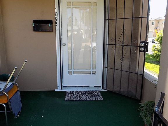 2nd image of 1095 W 23rd St
