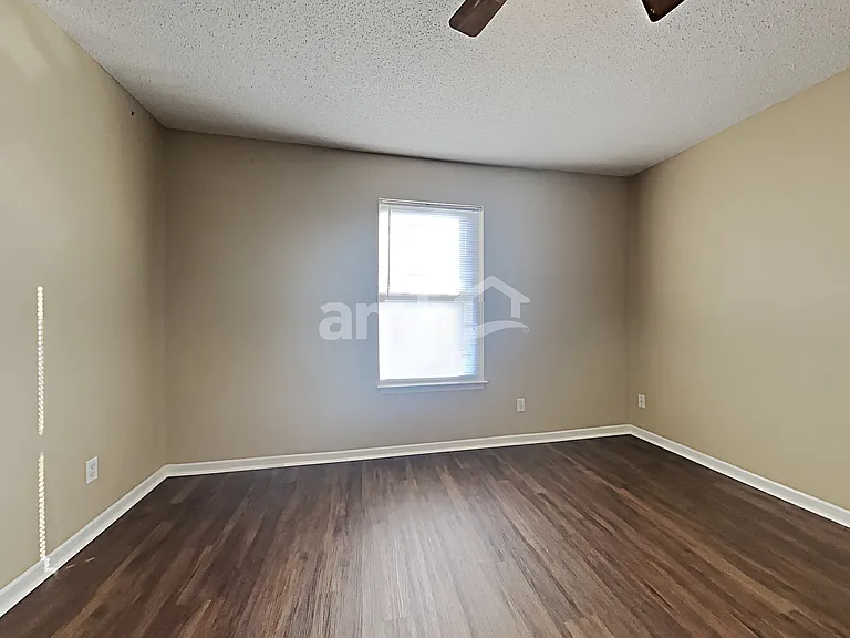 34 Frostwood Ln — Photo 15
