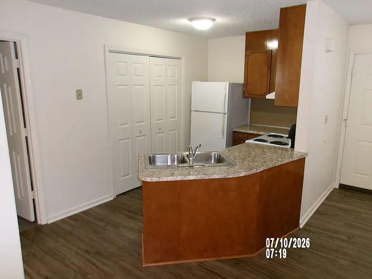 731 9th Ave NE #731 — Photo 7