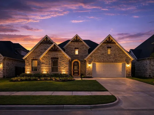 716 Colt Dr, Aubrey, TX 76227