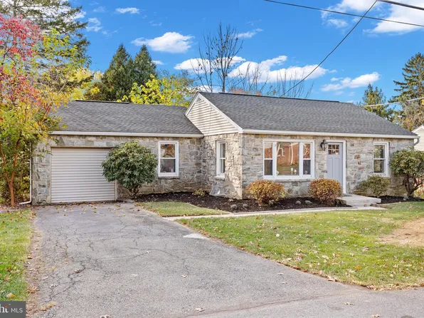 318 Dahlia Rd, Lancaster, PA 17602