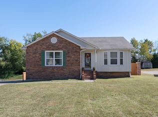 2632 Queen Anne Ct NE, Springfield, TN 37172