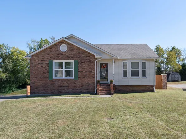 2632 Queen Anne Ct NE, Springfield, TN 37172
