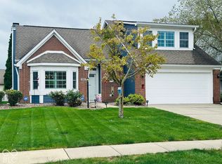 13837 Wabash Dr, Fishers, IN 46038