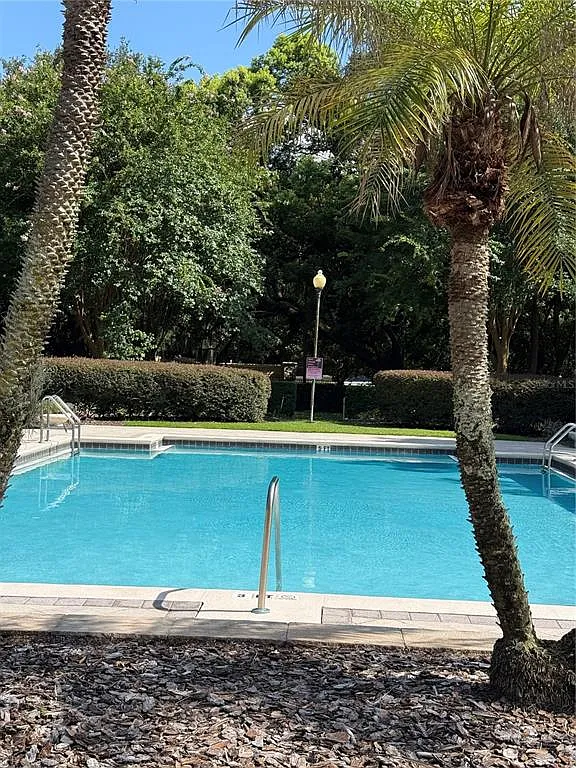 3 bed, 2.0 bath, 1408 sqft, $1,850 — Photo 2