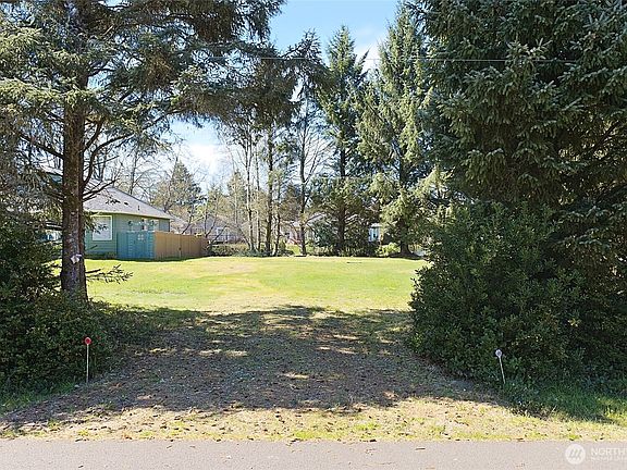 3rd image of 779 Albion Avenue SE