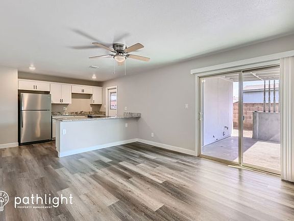 5th image of 14620 N 32nd Ave