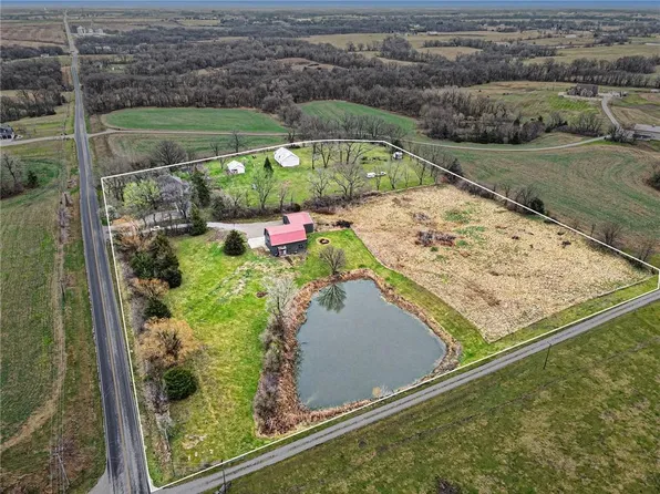 8673 W Ml Hwy #116, Gower, MO 64454