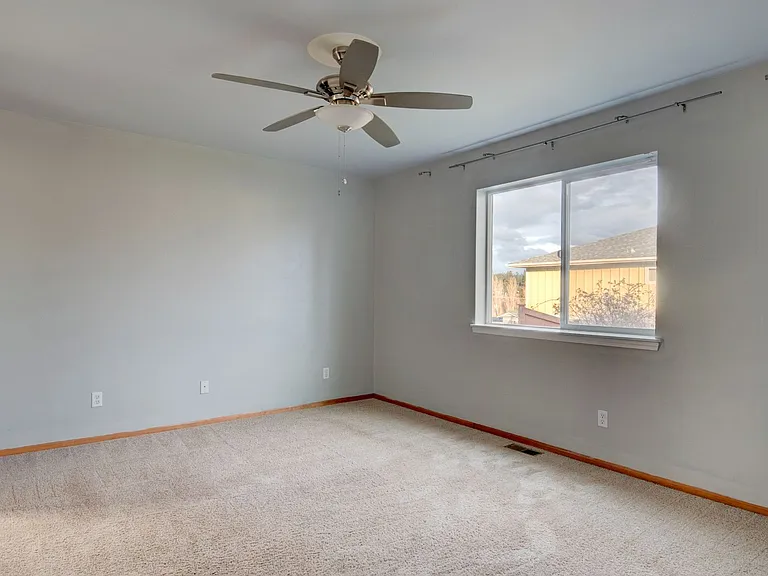 1443 SW Stremler Dr — Photo 20