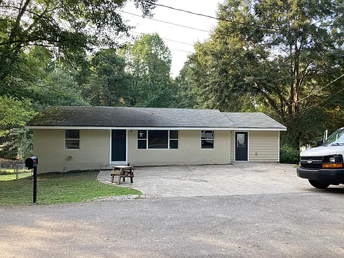 1186 Olivet Dr Photo 1
