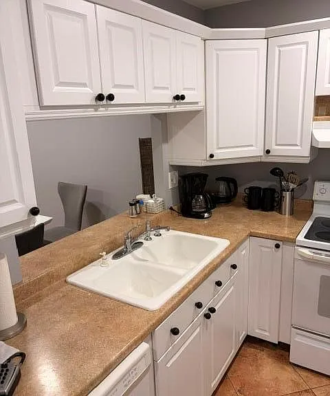 5103 NW 35th St #401 — Photo 38