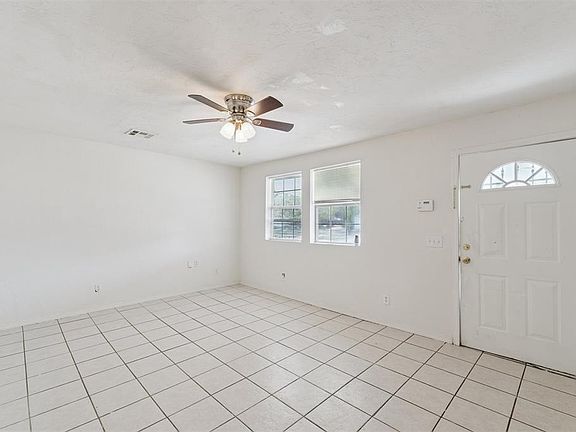 3rd image of 3513 SW 39th St
