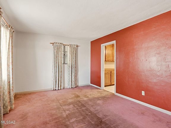 5th image of 943 W Calle Garcia