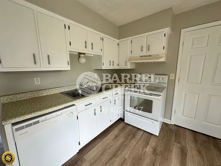 522 Denmark Dr — Photo 7