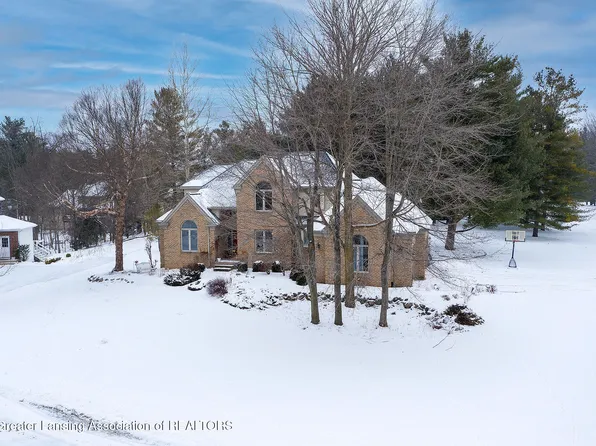 4055 Breakwater Dr, Okemos, MI 48864