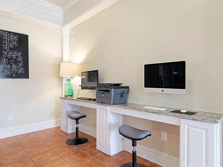Bradford Place Apartment Homes — Photo 9