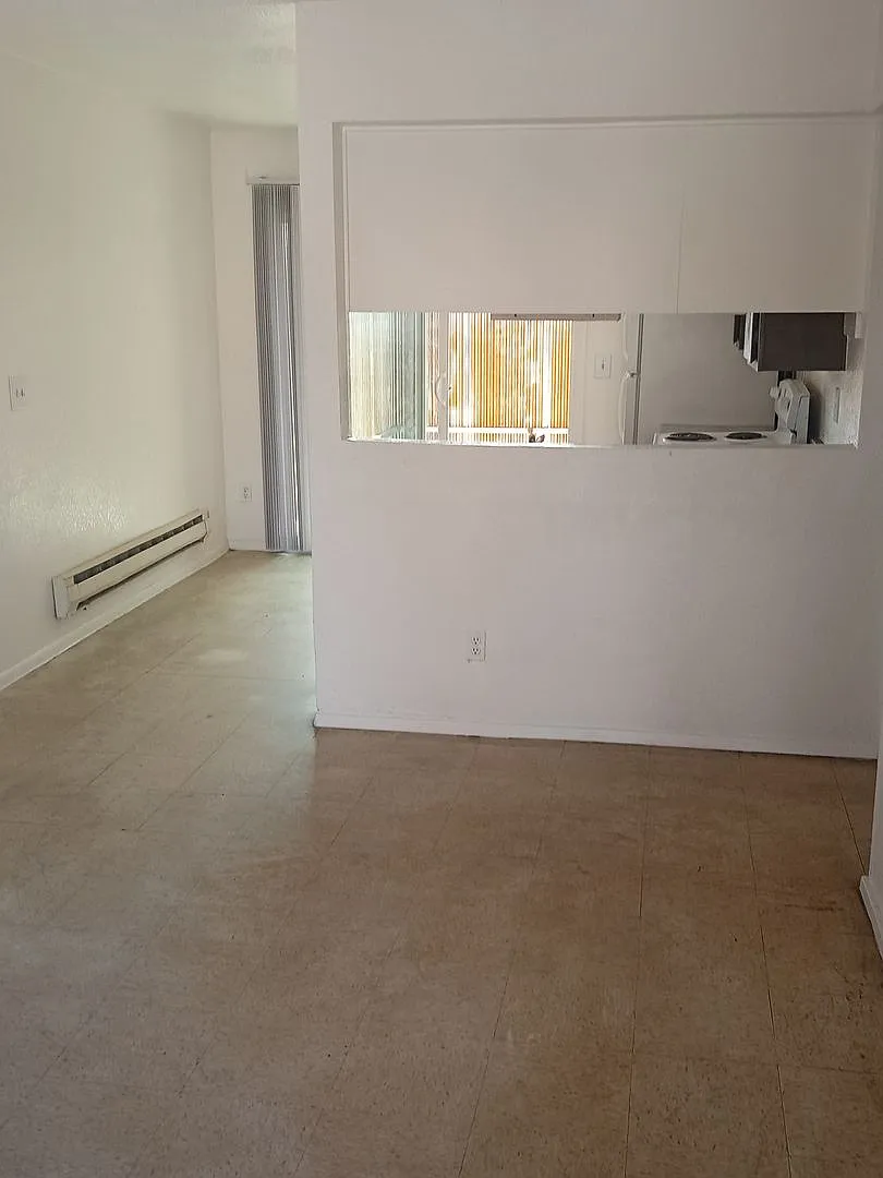 1360 E. Drexel Road — Photo 3