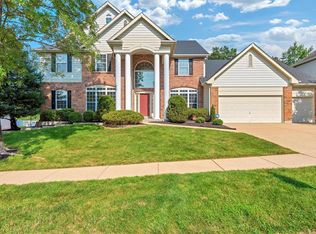 17730 Westhampton Woods Dr, Chesterfield, MO 63005