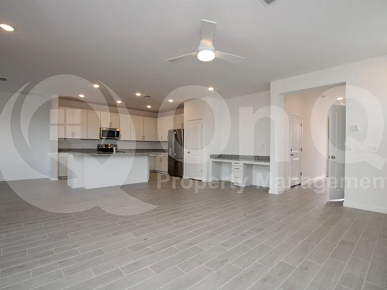 7442 W Nicolet Ave — Photo 4