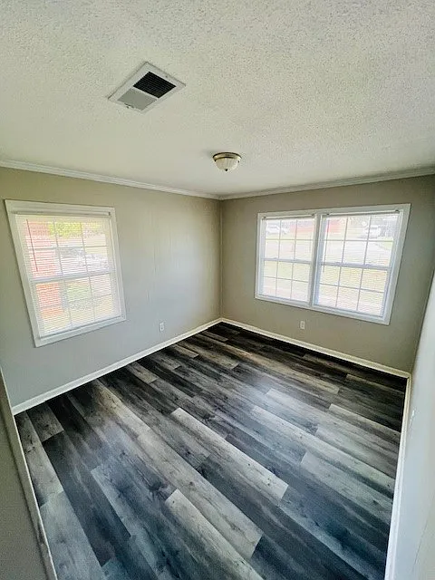 3 bed, 1.5 bath, 1120 sqft, $875 — Photo 4