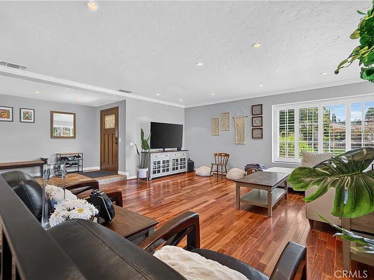 2711 Sweetbriar Dr — Photo 6