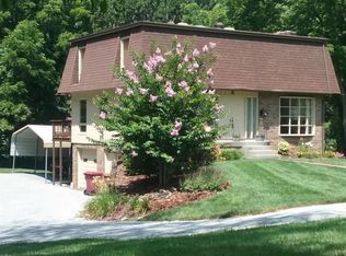 4 Sundale Cir, Johnson City, TN 37604