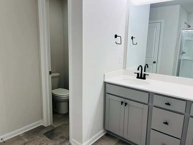 8 Iron Dr — Photo 18