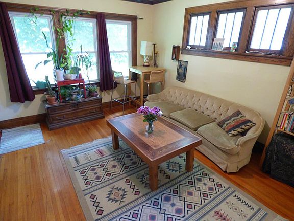 5th image of 3420 24th Ave S