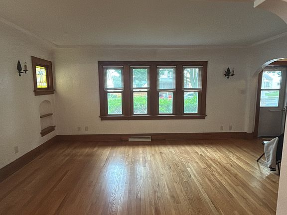 3rd image of 4252 S 1st St