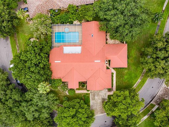3rd image of 4902 Londonderry Dr
