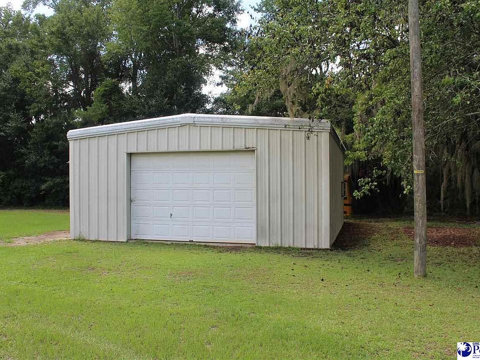 2nd image of 185 General Rd