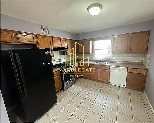 327 W Runyon St #22 Photo 1