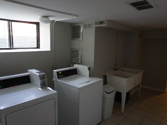 4th image of 324 Chapel St #4