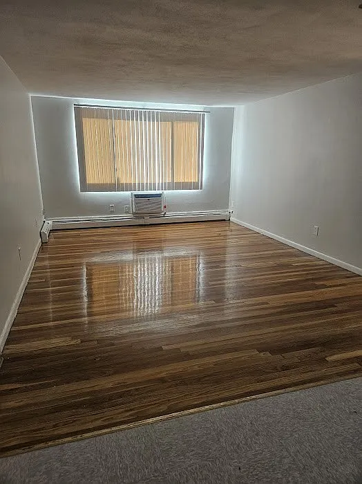 2 bed, 1.0 bath, 800 sqft, $2,600 — Photo 3