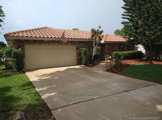 7106 NW 42nd St, Coral Springs, FL 33065