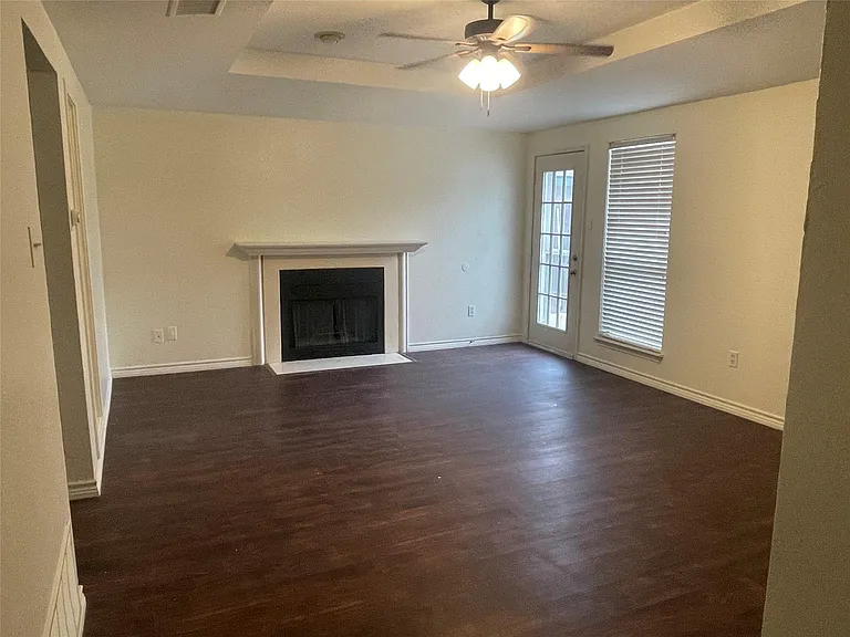 5412 Village Green Dr — Photo 8